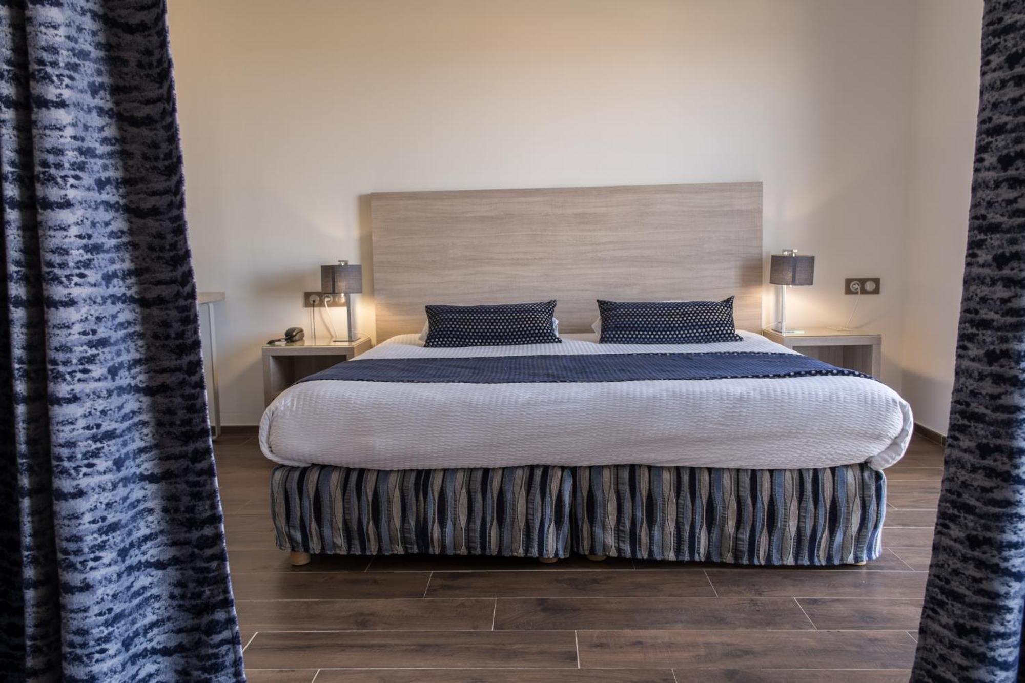 Hotel Funtana Marina LʼÎle-Rousse エクステリア 写真