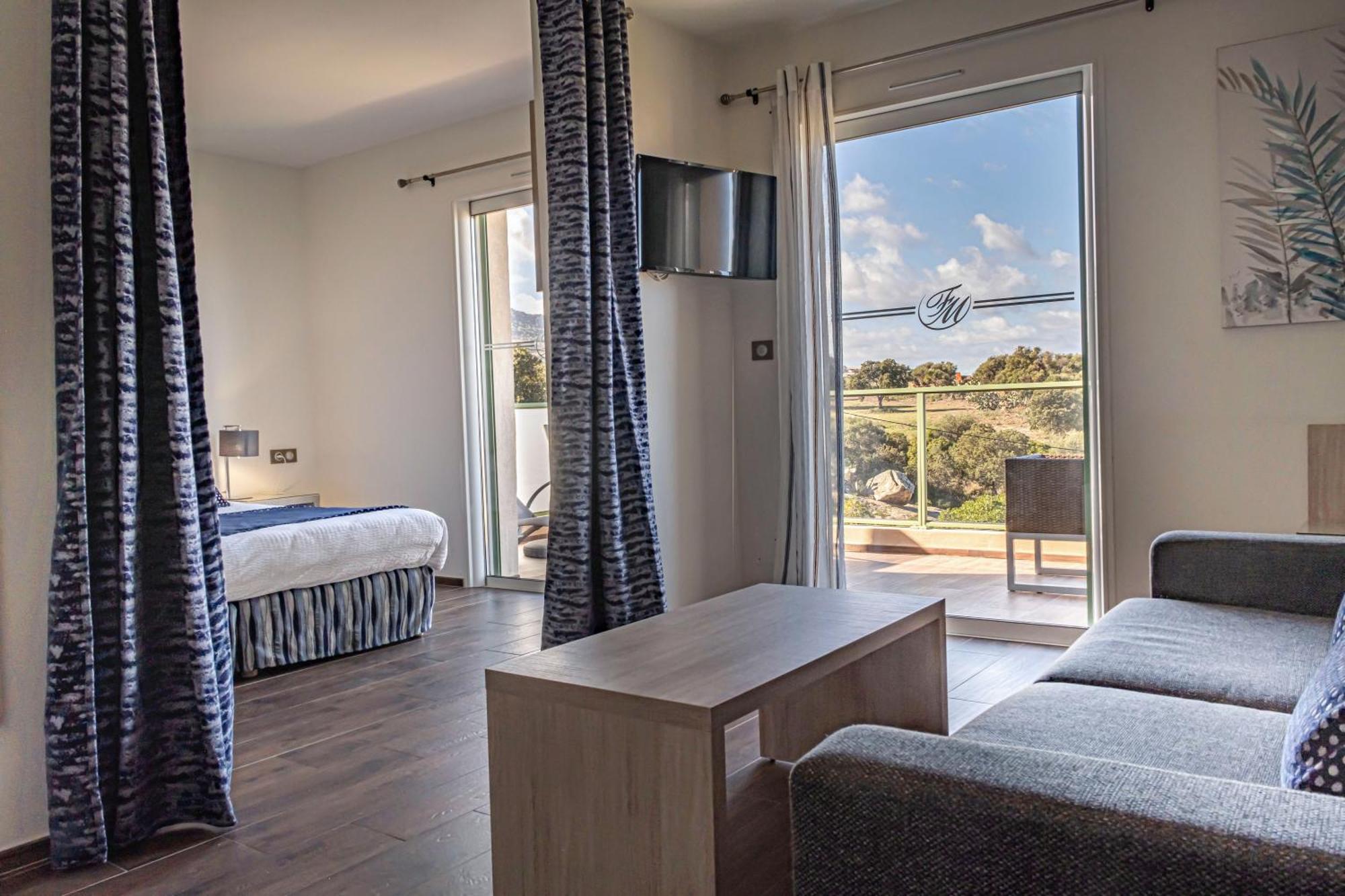 Hotel Funtana Marina LʼÎle-Rousse エクステリア 写真