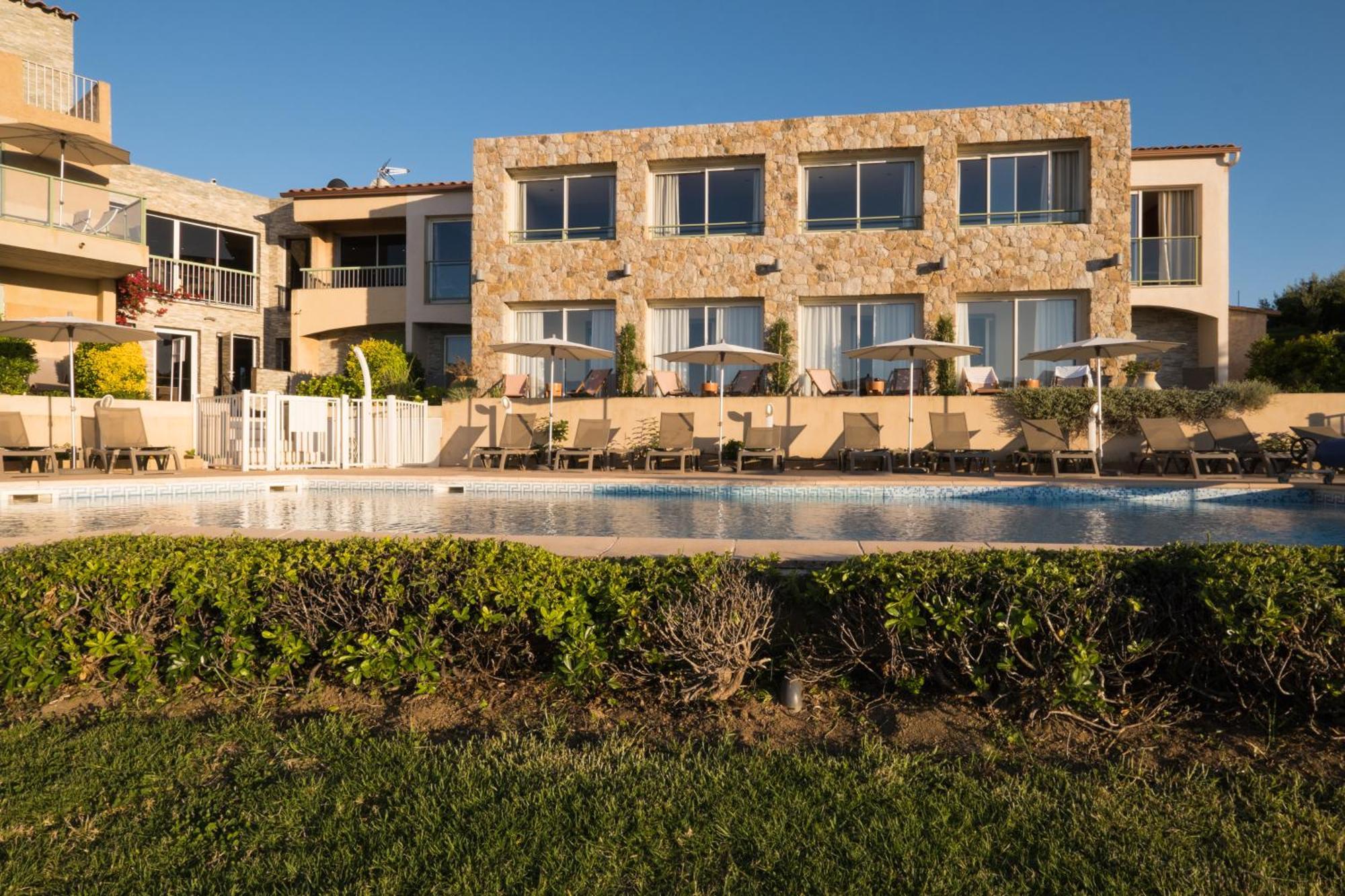 Hotel Funtana Marina LʼÎle-Rousse エクステリア 写真