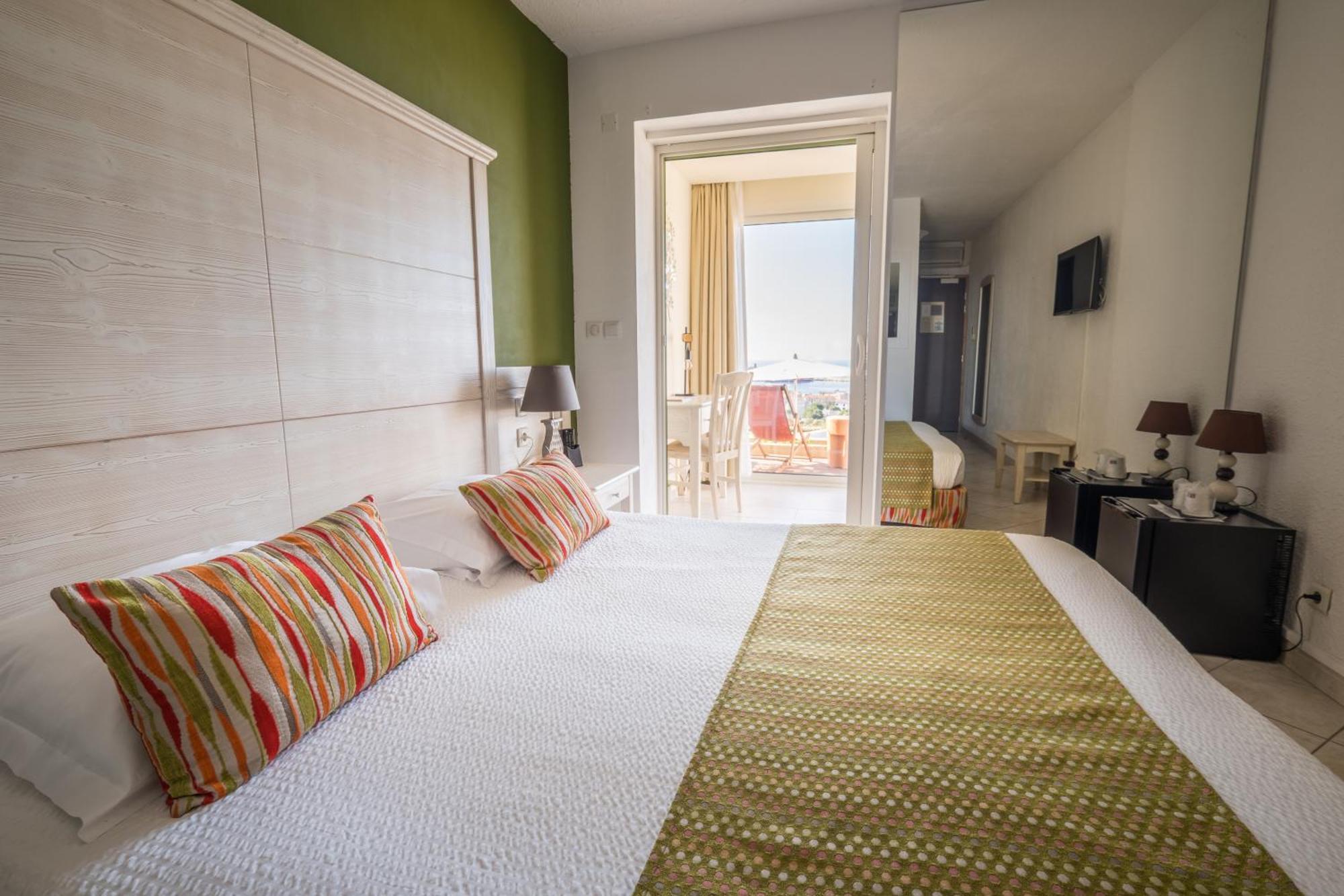 Hotel Funtana Marina LʼÎle-Rousse エクステリア 写真