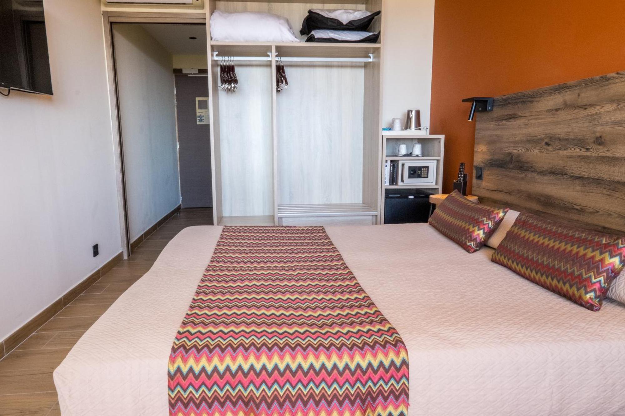 Hotel Funtana Marina LʼÎle-Rousse エクステリア 写真