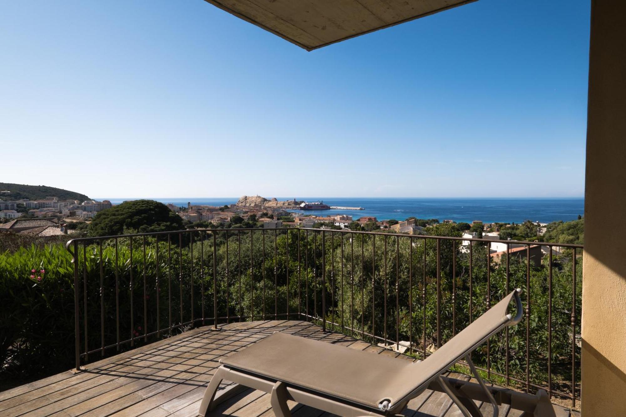 Hotel Funtana Marina LʼÎle-Rousse エクステリア 写真