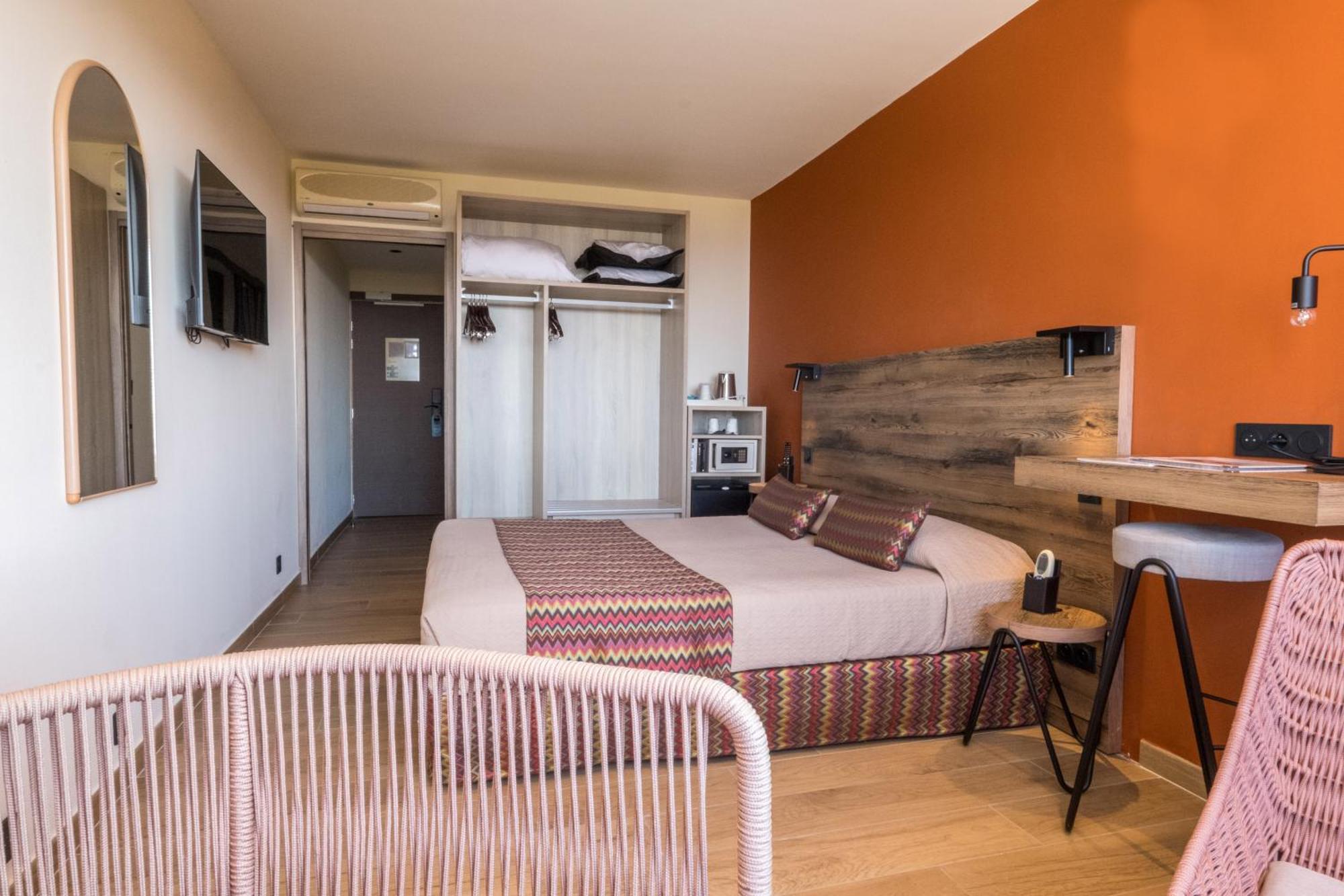 Hotel Funtana Marina LʼÎle-Rousse エクステリア 写真
