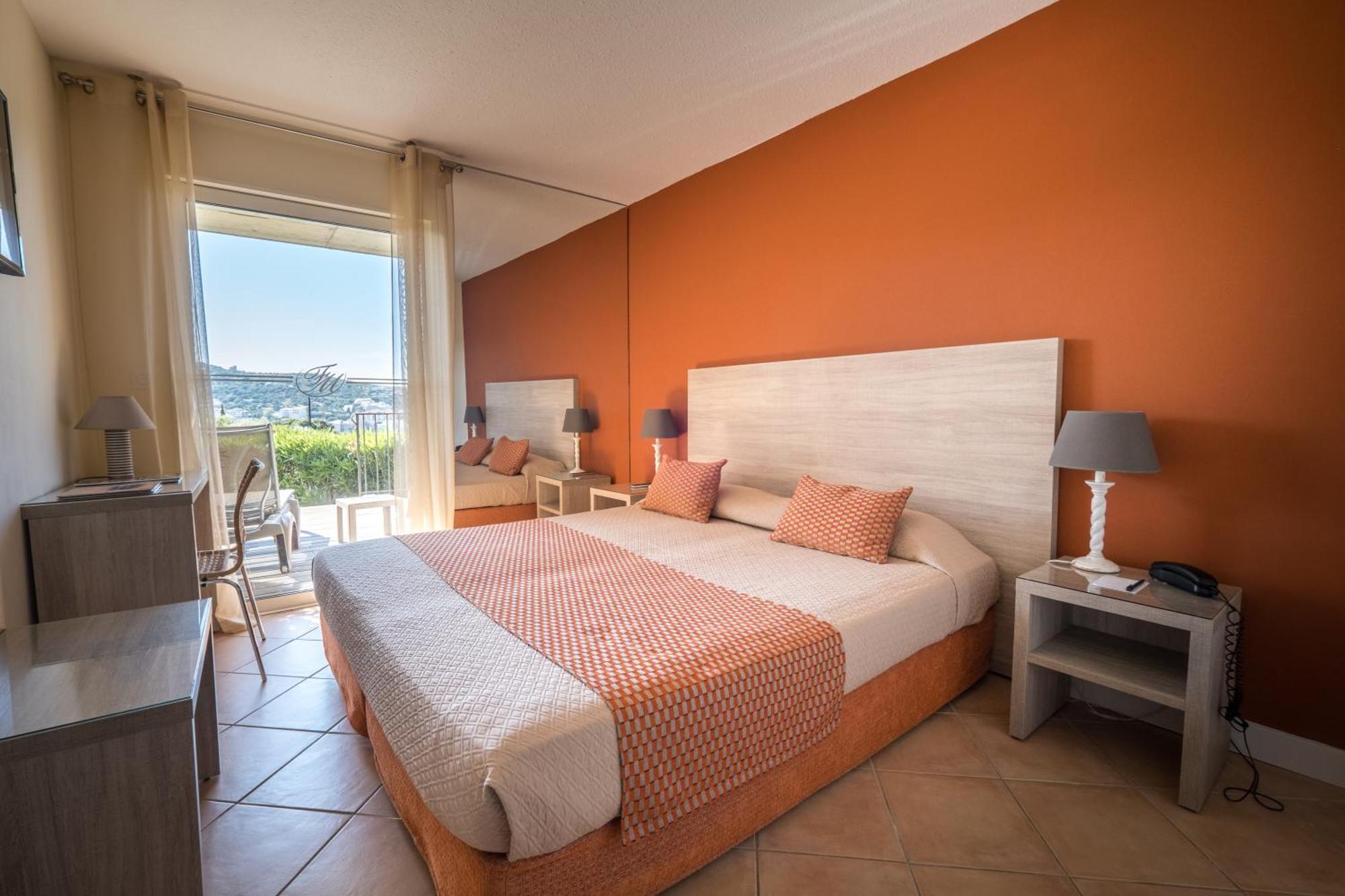 Hotel Funtana Marina LʼÎle-Rousse エクステリア 写真
